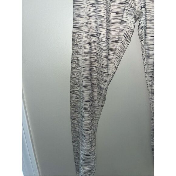 Tavi Medium Leggings Gray Striped - Picture 2 of 4